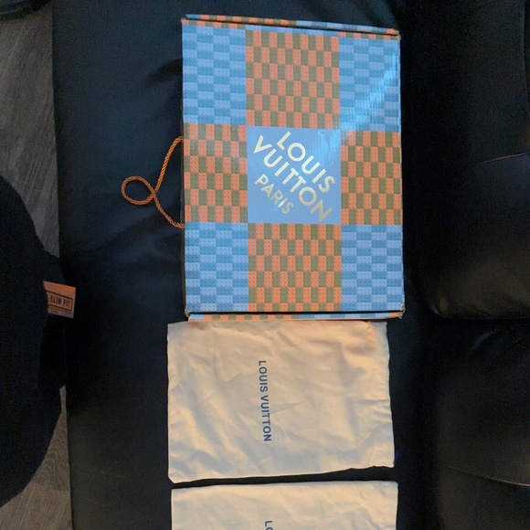 Louis Vuitton box and bags - Picture 1 of 6